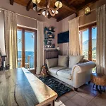 Σαλέ Rock Dandy Deluxe - Fireplace & Sauna Αράχωβα