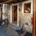 Rock Dandy Deluxe - Fireplace & Sauna Σαλέ Αράχωβα