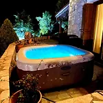 Σαλέ Rock Dandy Deluxe - Fireplace & Sauna Αράχωβα