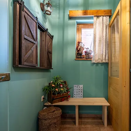 Rock Dandy Deluxe In - Delphi, Sauna, Prv Parking, Amazing View בקתה אראחובה