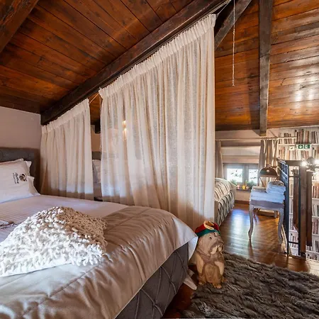 Rock Dandy Deluxe - Fireplace & Sauna Chalet