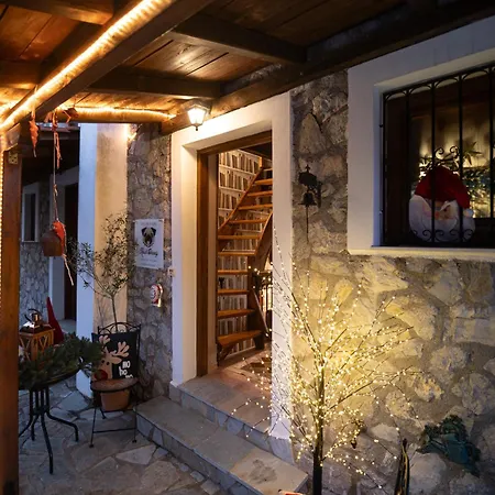 Rock Dandy Deluxe In - Delphi, Sauna, Prv Parking, Amazing View Chalet