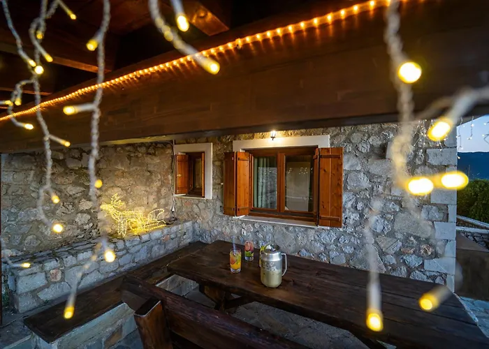 Rock Dandy Deluxe - Fireplace & Sauna Chalet *